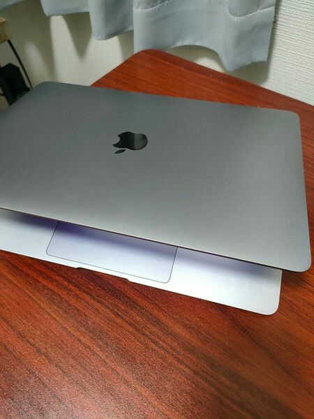 Macbook air Retina 13 inch 2020