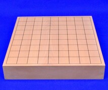 将棋セット　本桂2寸一枚板卓上将棋盤セット【特売品】(将棋駒白椿上彫駒)【囲碁将棋専門店の将碁屋】_画像2