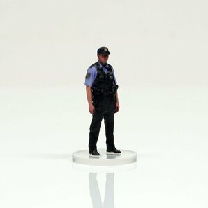 HS043-00007 figreal 日本警察官 1/43 高精細フィギュア