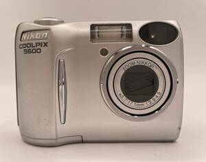 Nikon / ニコン E5600 COOLPIX 【FKR054】