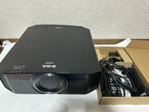 ビクター JVC D-ILAホームシアタープロジェクター DLA-X70R