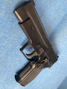 グンゼ ☆ SIG P226 エアコッキング ☆中古