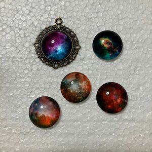 銀河☆宇宙☆コスモ☆カボション☆5個1セット☆金具付き ペンダント ネックレス ブローチ アクセサリー