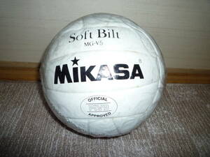  волейбол MIKASA [Soft Bilt]MG-V5 белый тренировка лампочка SIZE-4 с дефектом товар 