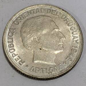 【4661A36】1942年 ウルグアイ 1ペソ銀貨 ピューマ 約9.1g アンティークコイン 硬貨 外国銭