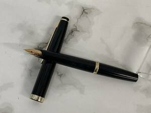 ◇万年筆 ① PILOT　パイロット　Elite エリート ペン先18K 　文房具 筆記用具