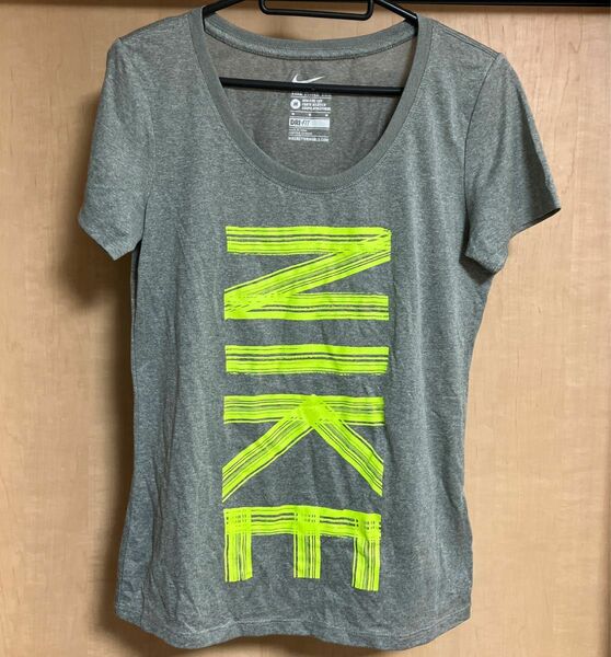 NIKE DRYFIT Tシャツ ナイキ ドライフィット サイズ　M