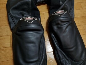 【M】クシタニ　インフィニティレザーパンツ　Mサイズ　ブーツインく革パン　バイク ライディング ライダース　牛革本革　プロトコアレザー