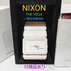 ニクソン腕時計 NIXON THEVEGA ホワイト 付属品あり 17cm 美品 ☆稼働中