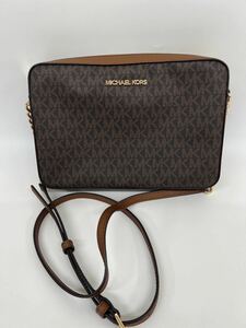 【美品】MICHAEL KORS マイケルコース ショルダーバッグ レディース　MK柄 斜め掛け ブラウンカラー　PVC GST021701