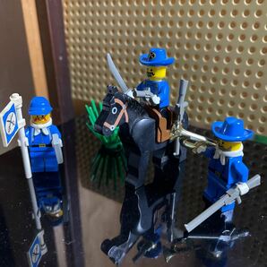 (希少 入手困難)年代物 レア 希少 ミニフィグLEGOレゴブロック 6706ウエスタン 騎兵隊人形セット ウエスタンシリーズ レゴの画像2