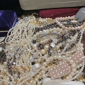 パール アクセサリー 700点 大量 真珠 本真珠 淡水 海水 アコヤ真珠 イミテーション 色々 まとめ SILVER セット ヴィンテージ ジュエリーの画像4