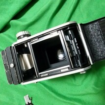 マミヤ MAMIYA 二眼レフカメラ MAMIYAFLEX 1:3.5 105mm 蛇腹カメラ 動作未確認 ジャンク 管理番号A-3(O6)_画像6