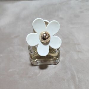 MARC JACOBS　DAISY 