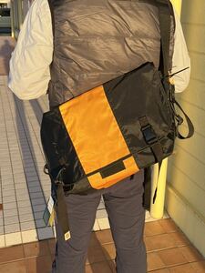 TIMBUK2tin back 2 Classic Messenger M Classic mesenja- black old gold regular price 23000 jpy new goods unused tag attaching 