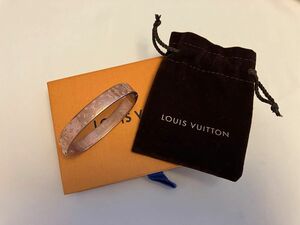 LOUIS VUITTON(ルイヴィトン)のカフ ナノグラム バングル S ブレスレット M00253