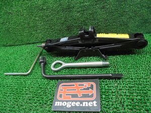 8FB3570 GC3)) トヨタ アイシス ANM10G/ANM15G 前期型 ウェルキャブ L 純正 ジャッキセット　呼荷重1100KG