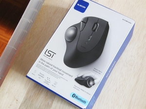 エレコム マウス M-IT10BR　Bluetooth5.0トラックボール "IST"5ボタン 人工ルビーモデル [未使用に近い]