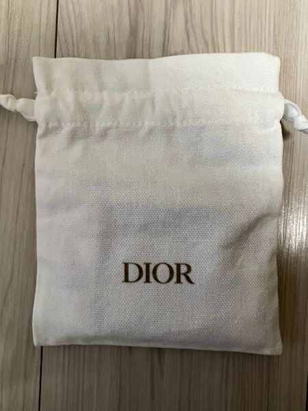 Dior 巾着袋ノベルティ