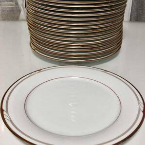 BIG SALE ★★おすすめ★★ MADE IN JAPAN NORITAKE USED PLATES 27cm (19 pcs Set)日本ノリタケ (27cm) (19枚プレートセット)中古です。の画像1