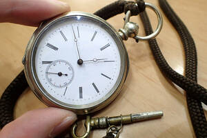 商館時計？1800年代後半 ◆琺瑯文字盤/ハンターケース カギ巻き式 アンティーク 手巻き懐中時計