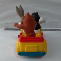 バッグス・バニー レトロ フィギュア ベイビー ルーニーテューンズ TYCO Baby Looney Tunes Vtg. 1994 Wind-Up Toy Car Bugs Taz Sylvester_画像4