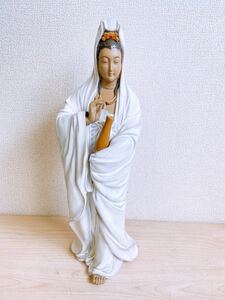 白磁 観音菩薩像 磁慈母観音立像 39cm 置物 仏像 仏教美術 古美術 インテリア オブジェ 置物 陶器 中古