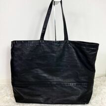 1円【美品 入手困難】ロエベ LOEWE トートバッグ　ナッパレザー メンズ ビジネスバッグ 大容量 A4◎ 肩掛け◎ 黒 本革 レザー ロゴ 刻印_画像8