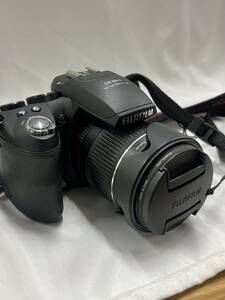 ①中古 デジタルカメラ ＦＵＪＩＦＩＬＭ 富士フィルム Finepix HS10