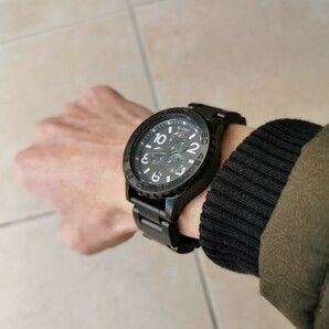 ニクソンのマブいマットブラックなメンズ腕時計 左利き右腕用 レディースも可の画像2