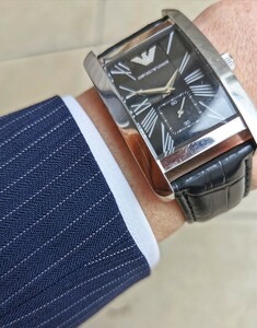EMPORIO ARMANI メンズ腕時計 長方形 黒 ベルトは社外品