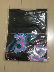 仮面ライダーリバイス　Tシャツ　パンフレット