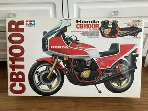 タミヤ 1/6 CB1100R 未組立品