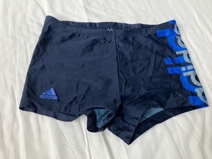 adidas アディダス　Lサイズ男性用ショートボックスタイプ競泳水着　薄つるすべ伸縮光沢生地