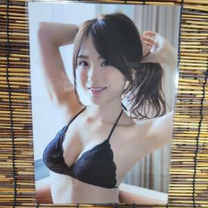 【厚手150μラミネート加工】高橋朱里　BUBKA2018.11　水着　A4サイズ　雑誌切り抜き 8ページ 【グラビア】