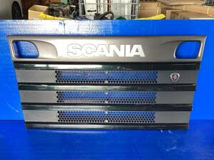 スカニア　SCANIA フロントパネル　リッド　ボンネット　純正　中古　24-02-08②