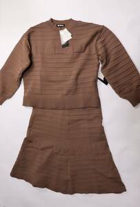  общая сумма 28,600 иен новый товар Mary Quant склеивание Дэйзи вязаный tops юбка выставить 