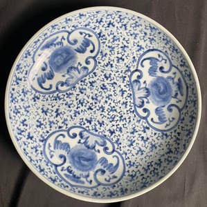【和美】古伊万里 30.2cm 太明成化年製 大皿 染付 唐草 微塵 時代 飾り皿