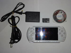 ソニー PSP3000 本体＋充電器・ソフト1本 中古作動品・ウイニングイレブン