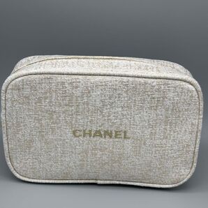 CHANELポーチ (W)