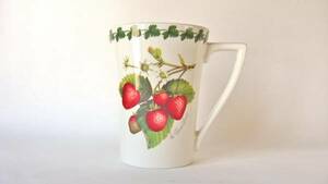 イギリス製 ポートメリオン ストロベリー マグカップ：PORTMEIRION STRAWBERRY FAIR MUG 10OZ