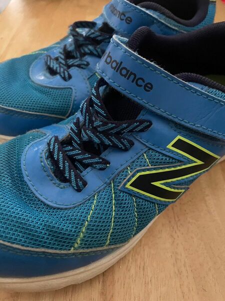 new balance！キッズスニーカー！