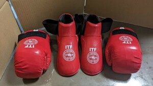 美品 テコンドー 防具 セット ITF グローブ ブーツ Sサイズ 格闘技