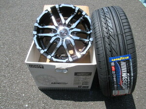 200系ハイエース用　NITROPOWER M26 CROSSFANG ブラポリ系　ホワイトレター215/60R17　NASCARタイヤ　4本セット即納