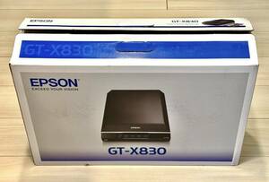 美品 EPSON GT-X830 2022年製 A4フラットベッドスキャナー フィルムホルダー新品 エプソン