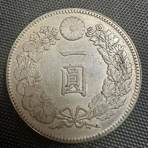 極美品　銀貨 一圓銀貨　明治13 年一円銀貨 一圓 B66 銀貨　古銭　日本貨幣　龍竜　コイン　貿易銀 稀少