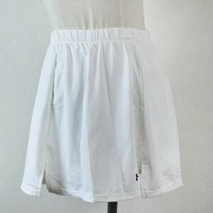 美品 ☆ UNDER ARMMOUR　スパッツ付きスカート　白　XS