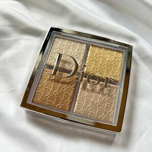 美品 Dior バックステージ フェイス グロウ パレット 003 ピュアゴールド ディオール ハイライト 限定品