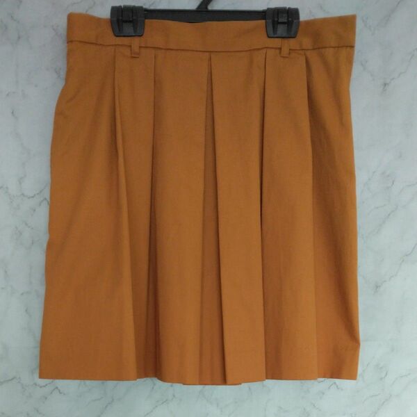 【新品未使用品！】Lサイズ　プリーツスカート　テラコッタカラー　ポケットあり　春夏スカート　おしゃれ　かわいい　ベルト通しあり