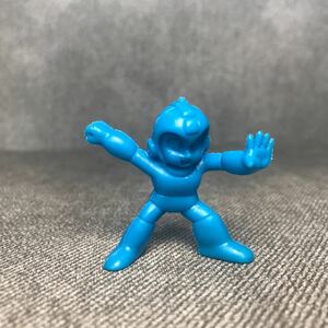 (H170)100円スタート！ロックマン 消しゴム 当時物 フィギュア 